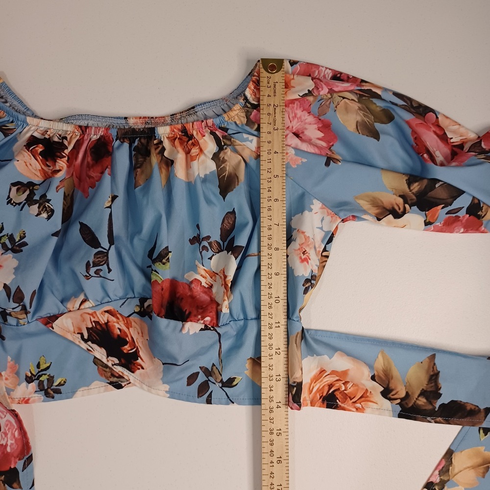 Women's Blue Floral Off Shoulder Daisy Duke Southern Charm Waist Tie Crop Size L - Picture 5 of 9